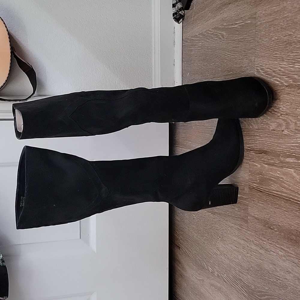 High Heeled Velvety Boots